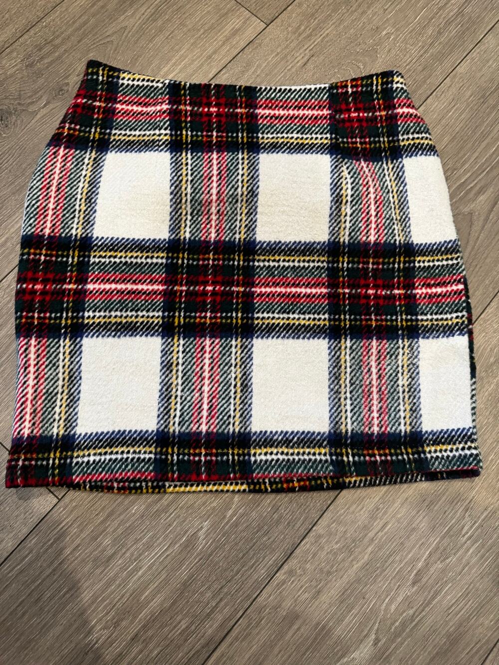 SHEIN Plaid Mini Skirt White Red Green Holiday Tartan XS